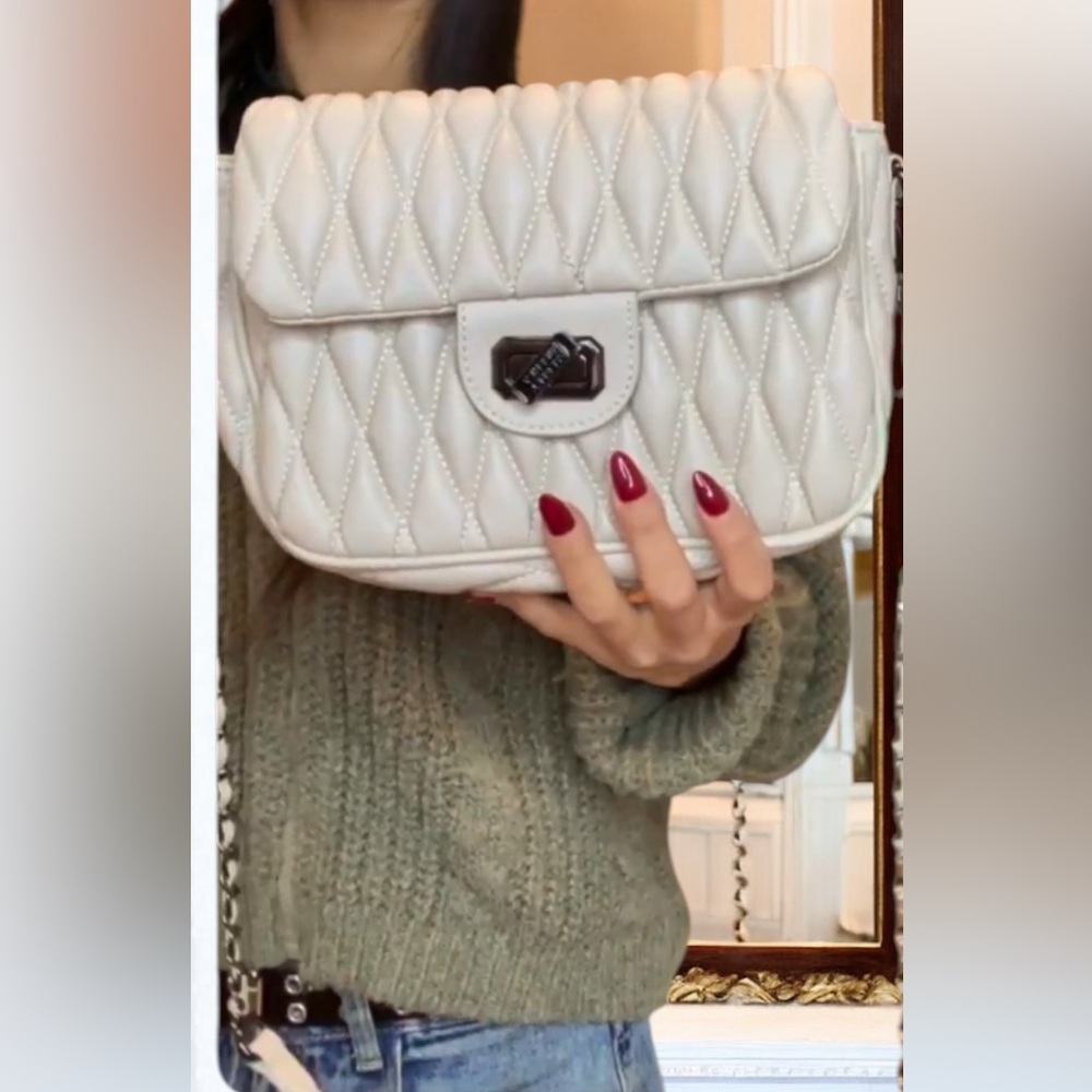 NWT Badgley Mischka Quilted Messenger